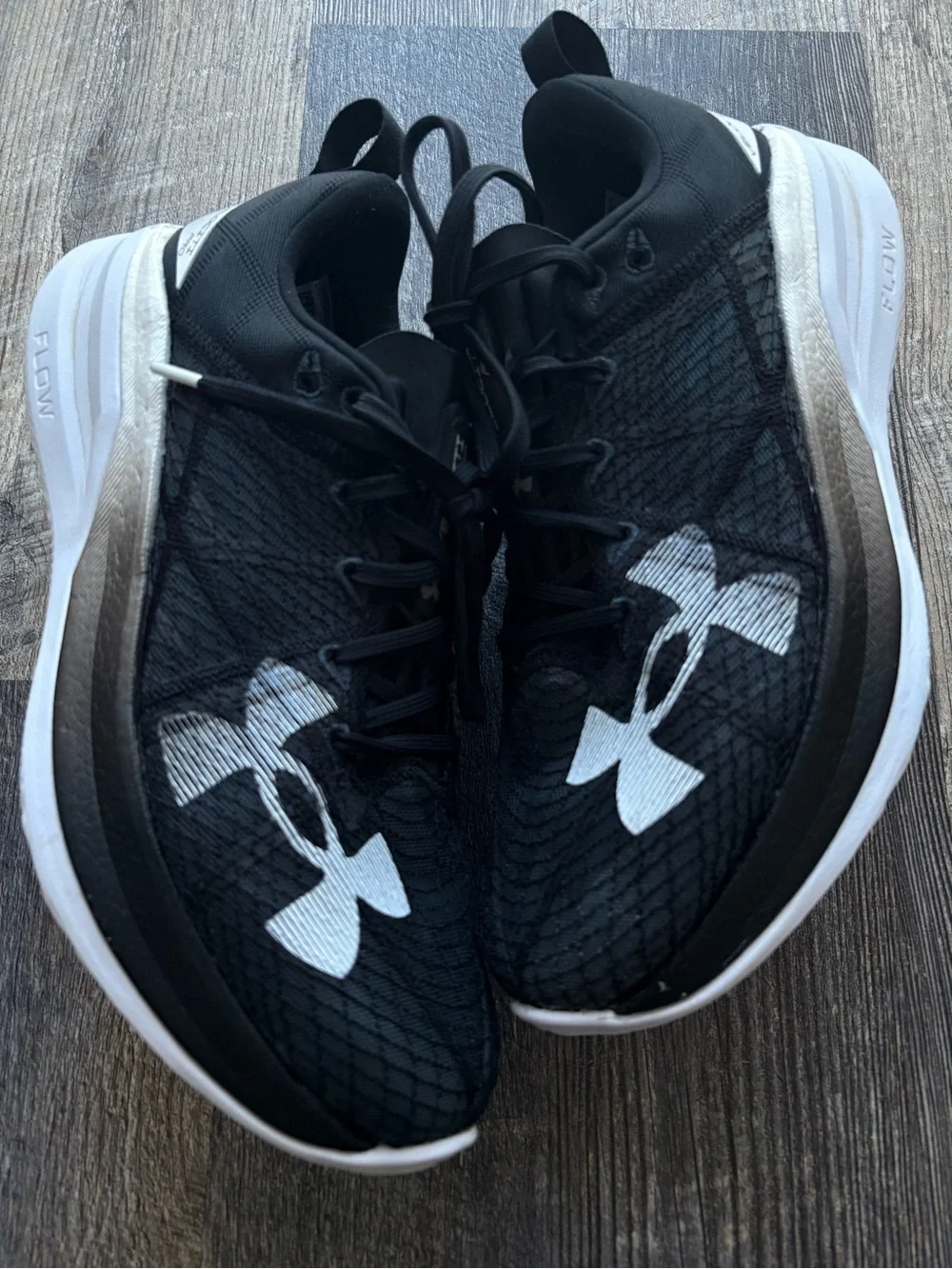 Under armour velociti pro black white running shoe men’s 11